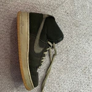 Dark green Air Force 1